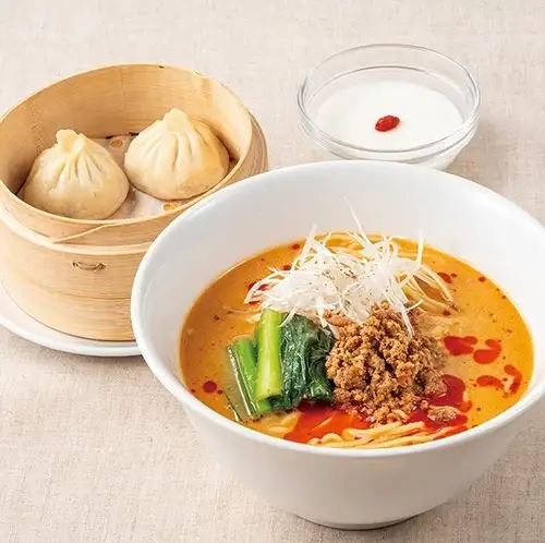 A popular noodle and xiao long bao set.