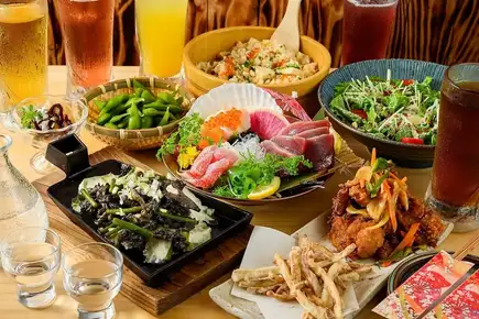 【楓コース】2時間飲放付!鶏せせりとももの鉄板黒焼きや季節の炊き込みご飯等7品を堪能!鍋無し