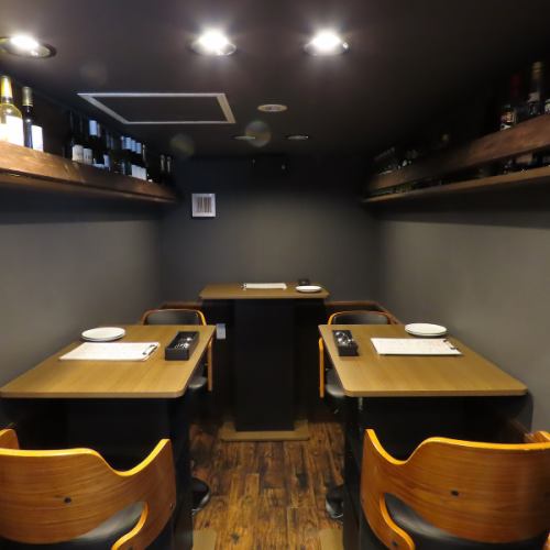 秋葉原周辺でのデートや女子会のお食事にオススメ!店内は明るく余裕のある空間をご用意しております。少人数から大規模のご宴会まで、シーンに合わせてご利用いただけます。貸切も承っておりますので、お気軽にお問い合わせください!ご予算に応じてご対応させていただきます!