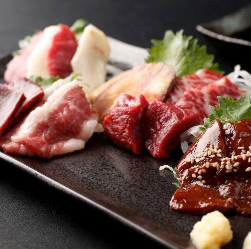 Specially selected horse sashimi platter & half premium raw liver sashimi
