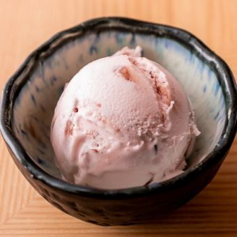 Sakuramochi ice cream