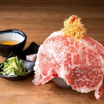 Kyoto-style sukiyaki with Yamagata beef ~Yamagata beef and Kyoto vegetables in a traditional Japanese restaurant~