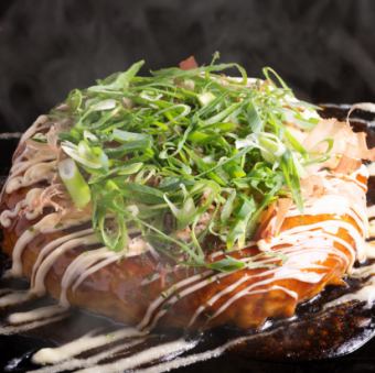 Homemade beef tendon and Kujo green onion grill