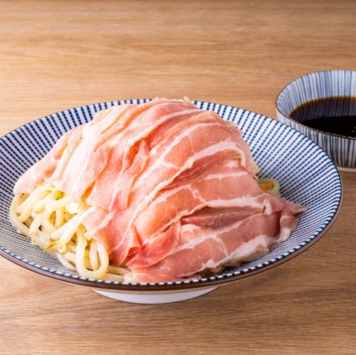 Special pork belly soy sauce fried noodles