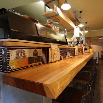 カウンター席のご用意ございます！お1人様やデートなどに最適です！