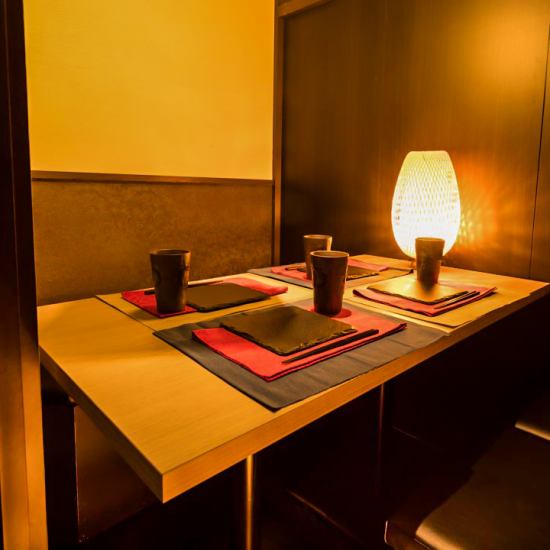 We have a completely private room that can be used by 2 people or more! Great for dates or anniversaries ◎♪