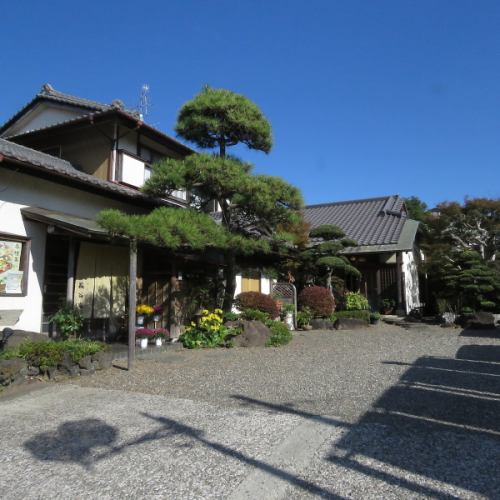 一軒家の個室のあるホッとする日本料理店♪