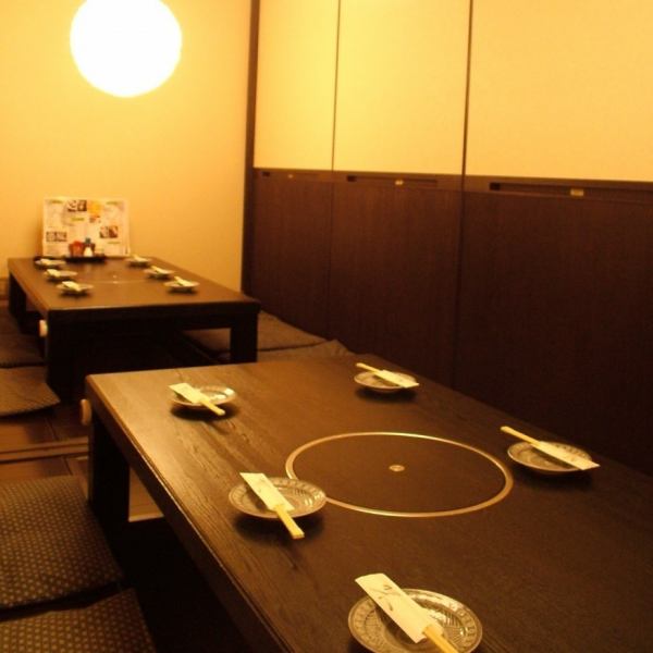 1階は2・4・6・8・12・20～最大28名迄の完全個室有り。お子様連れにも安心★ご家族や会社宴会にお薦めです！