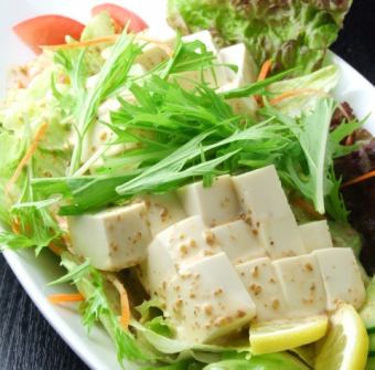 とうふサラダ