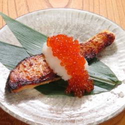 Grilled salmon with miso and grated salmon roe