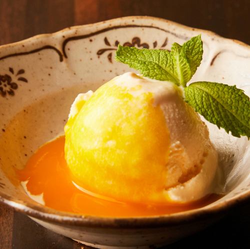 芒果香草冰淇淋