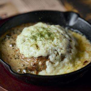 ホワイトソースのラムハンバーグ