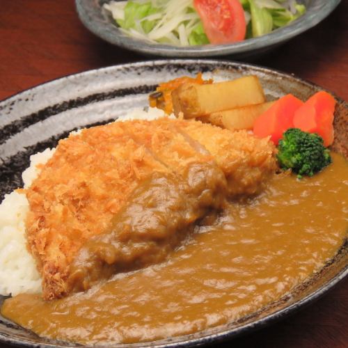 黒豚ロースカツカレー(ミニサラダ付)