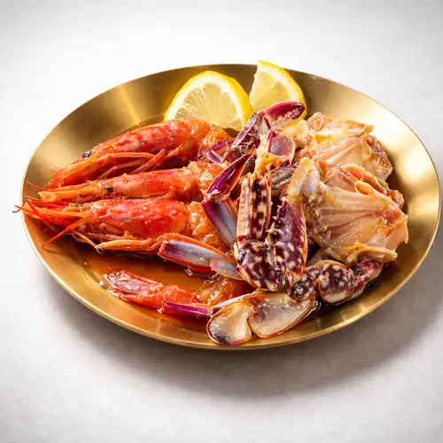 酱油腌虾和腌蟹套餐