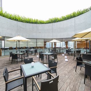 The entire terrace can be reserved for reservations of 20 people or more.(Limited time from spring to autumn)