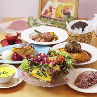 [晚餐套餐] 2,800日元套餐，含本店名品乳蛋饼（含甜点）