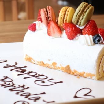 [附留言的整塊蛋糕☆2,800日圓]～與心愛的人一起度過的生日套餐～