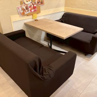 請在沙發座位上放鬆休息♪ *在線預訂時，請僅選擇成人人數。