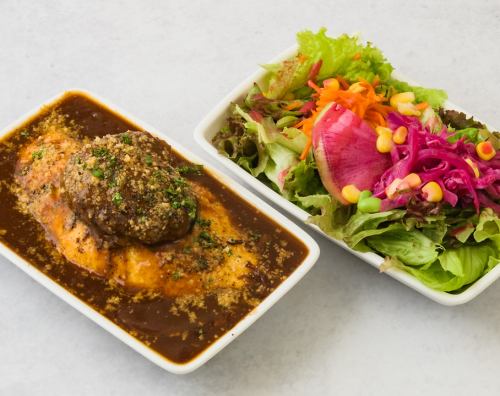 Omelette rice topped with beef tongue hamburger steak (with salad)
