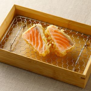 【魚介】サーモンレア天
