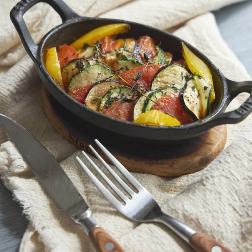 Provencal-style summer vegetables tian (herb roast)