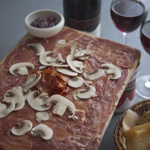 Mushroom topping for prosciutto