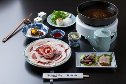 猪鍋と料理３品コース(6月より）