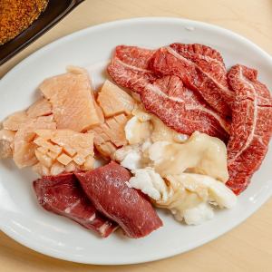 自慢のタレと薬味で味わう、大東ミラクの焼肉(1)