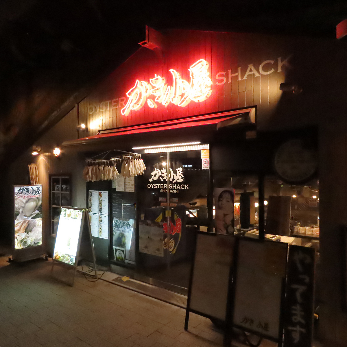 ドリンク持ち込みOK!店内BBQ!