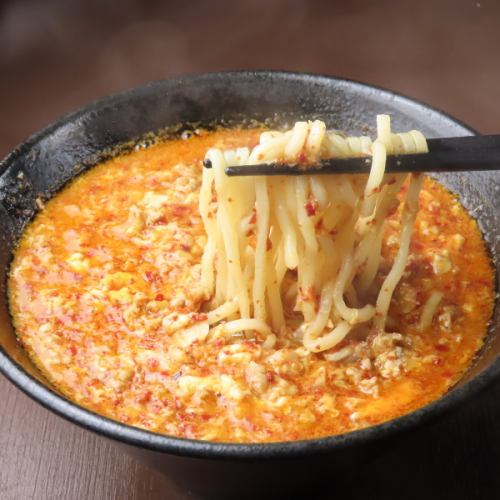 【辛さとにんにくの旨味が決め手！】たんたんめん