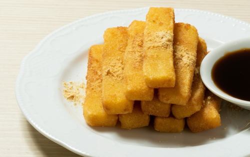 Black honey kinako stick fried rice cake