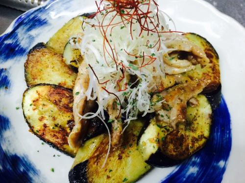 Grilled chicken bonito and eggplant with garlic