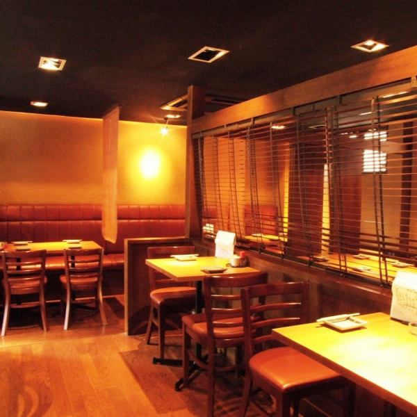 The total number of seats is 55! We are proud of the calm atmosphere where you can drink slowly ♪ Please feel free to contact us for reservations. Monthly courses are available for 3,500 yen, 4,000 yen, and 50,000 yen using coupons, so please use them!