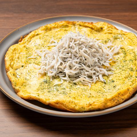 釜揚げしらすのジェノベーゼピザ M