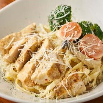 クリーミー・チキン・パスタ