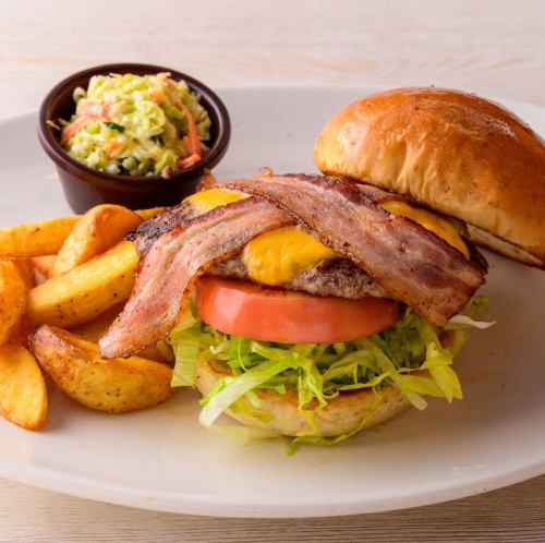 ベーコン・チーズバーガー