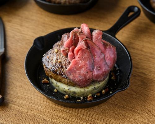 Truffle-scented mashed potatoes and Hokkaido roast beef hamburger