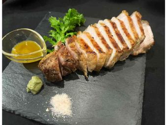 Hokkaido Sangen pork loin 300g