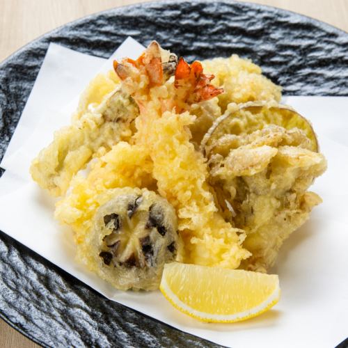 海老と季節の野菜天ぷら盛り合わせ