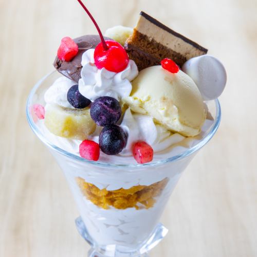 チョコレートバナナパフェ