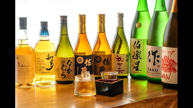 我们提供各种烧酒、日本酒和威士忌！