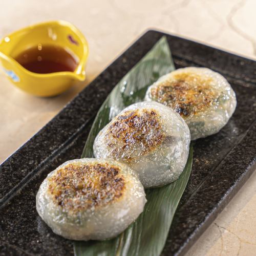 【もちもち食感】もちもちニラ焼き餃子800円 (税込)