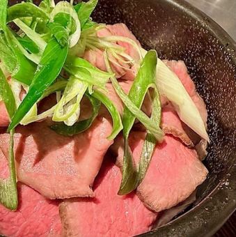 近江牛の石焼きローストビーフ丼