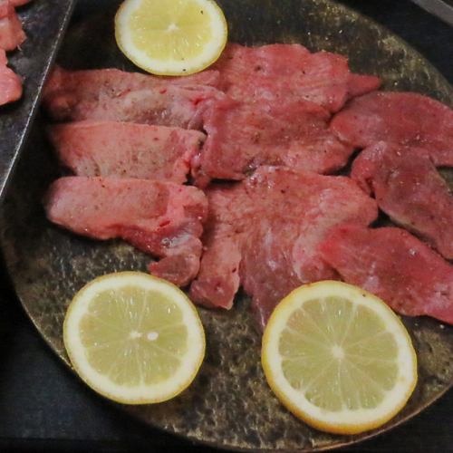 上牛タン（生）厚切り 