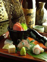 [Popular] If you can't decide, try this: A small serving of sashimi