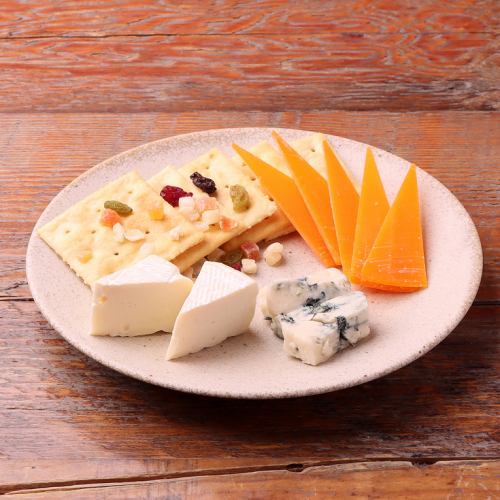 Assorted 3 types of cheese