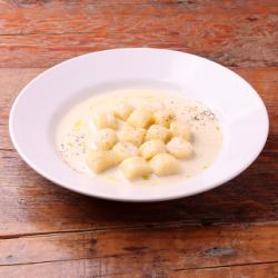 Potato gnocchi with gorgonzola sauce