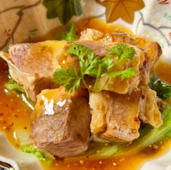 牛バラ肉煮込み