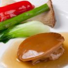 Round abalone boiled in oyster sauce (2 pieces)