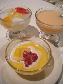 Mango pudding / coconut milk with tapioca / chilled almond jelly